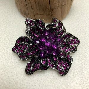 Vintage Purple Sparkle Rhinestone Flower Brooch Pin
